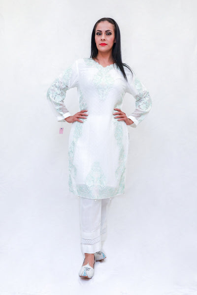 White dress 2024 shalwar kameez